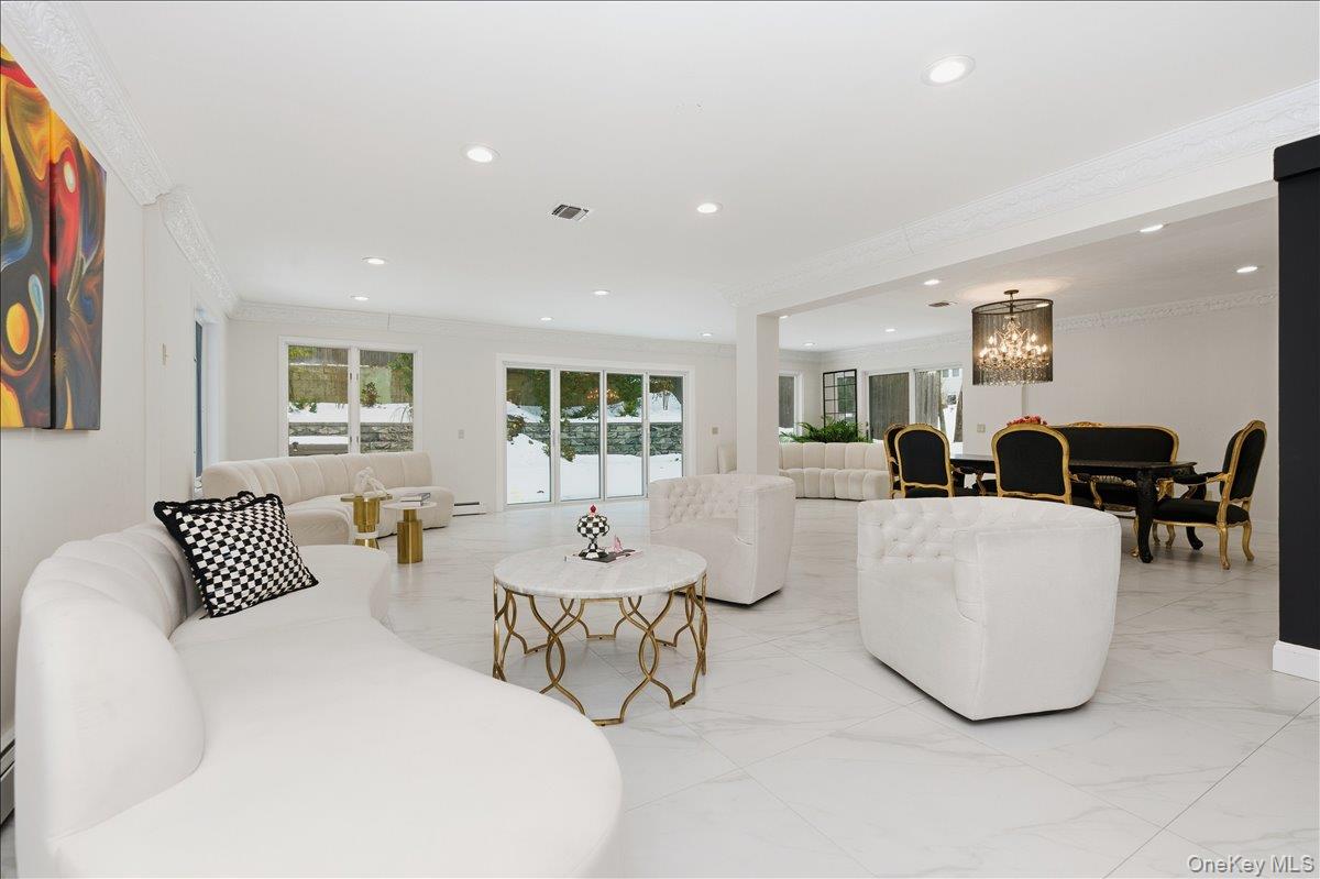 #7 photo, 12 Red Brook Road, Great Neck , NY 11024