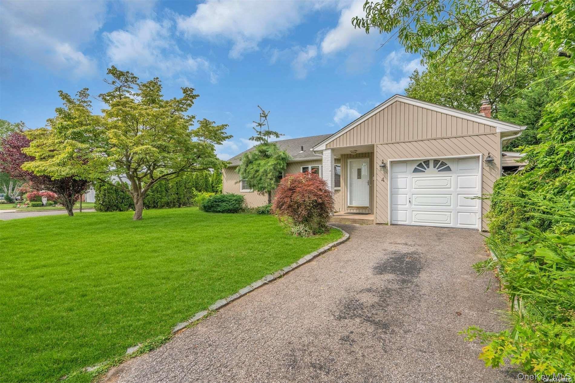 #9 photo, 4 Cheshire Road, Bethpage , NY 11714