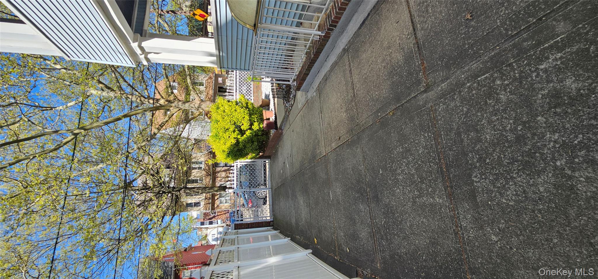 #3 photo, 627 E 32nd Street, ब्रुकलीन Brooklyn , NY 11210