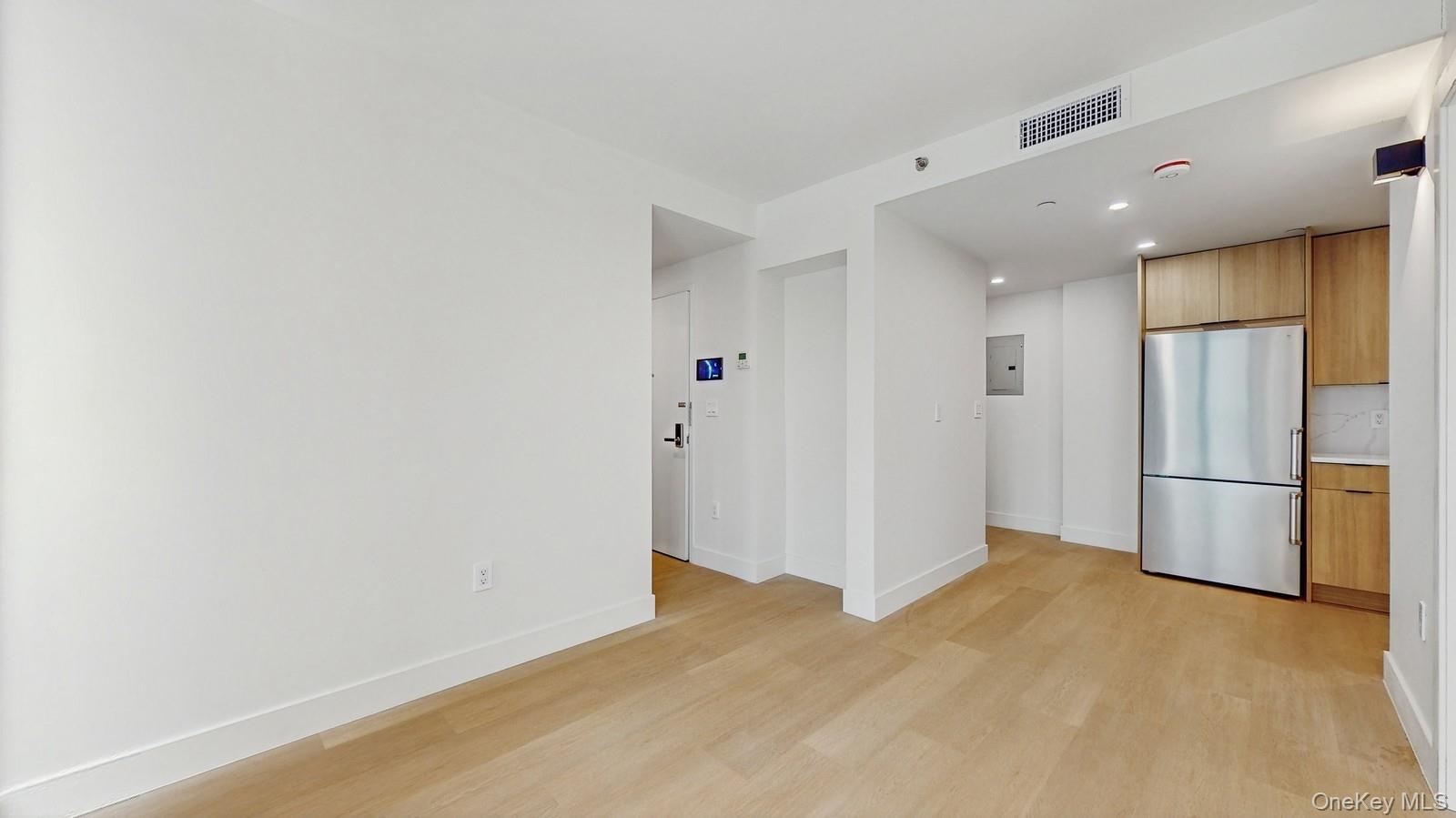 #2 photo, 32-57 38th Street, Long Island City , NY 11103