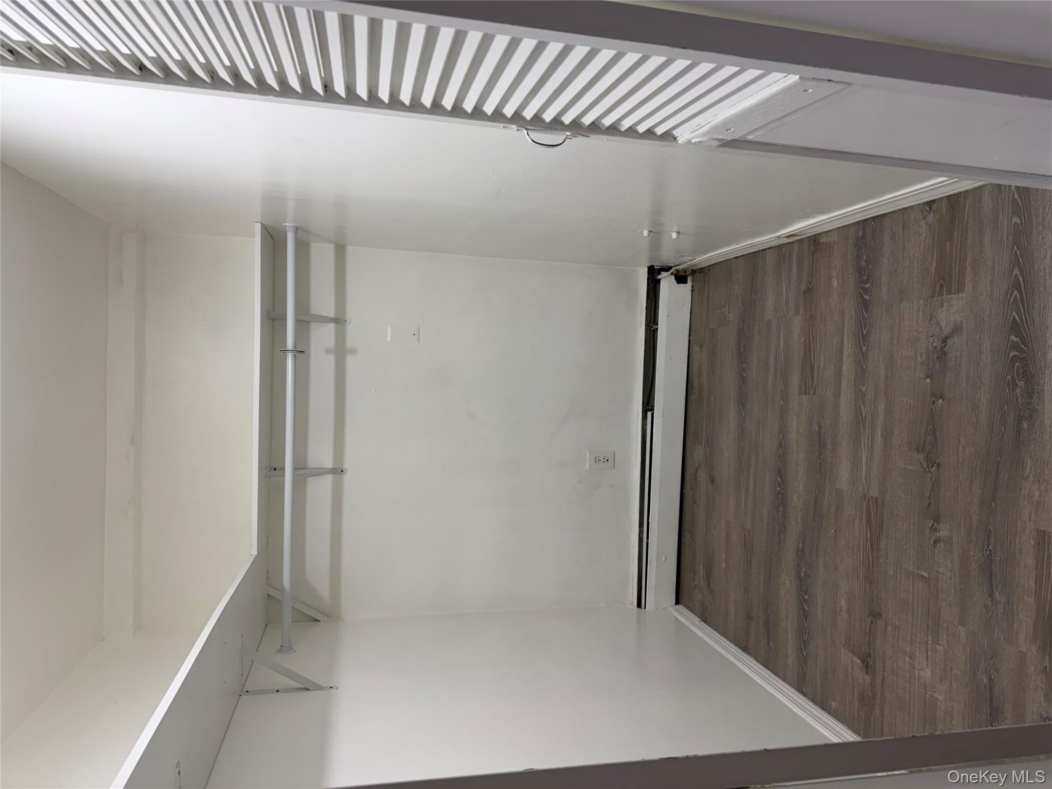 #16 photo, 11 Mel Court, Bay Shore , NY 11706