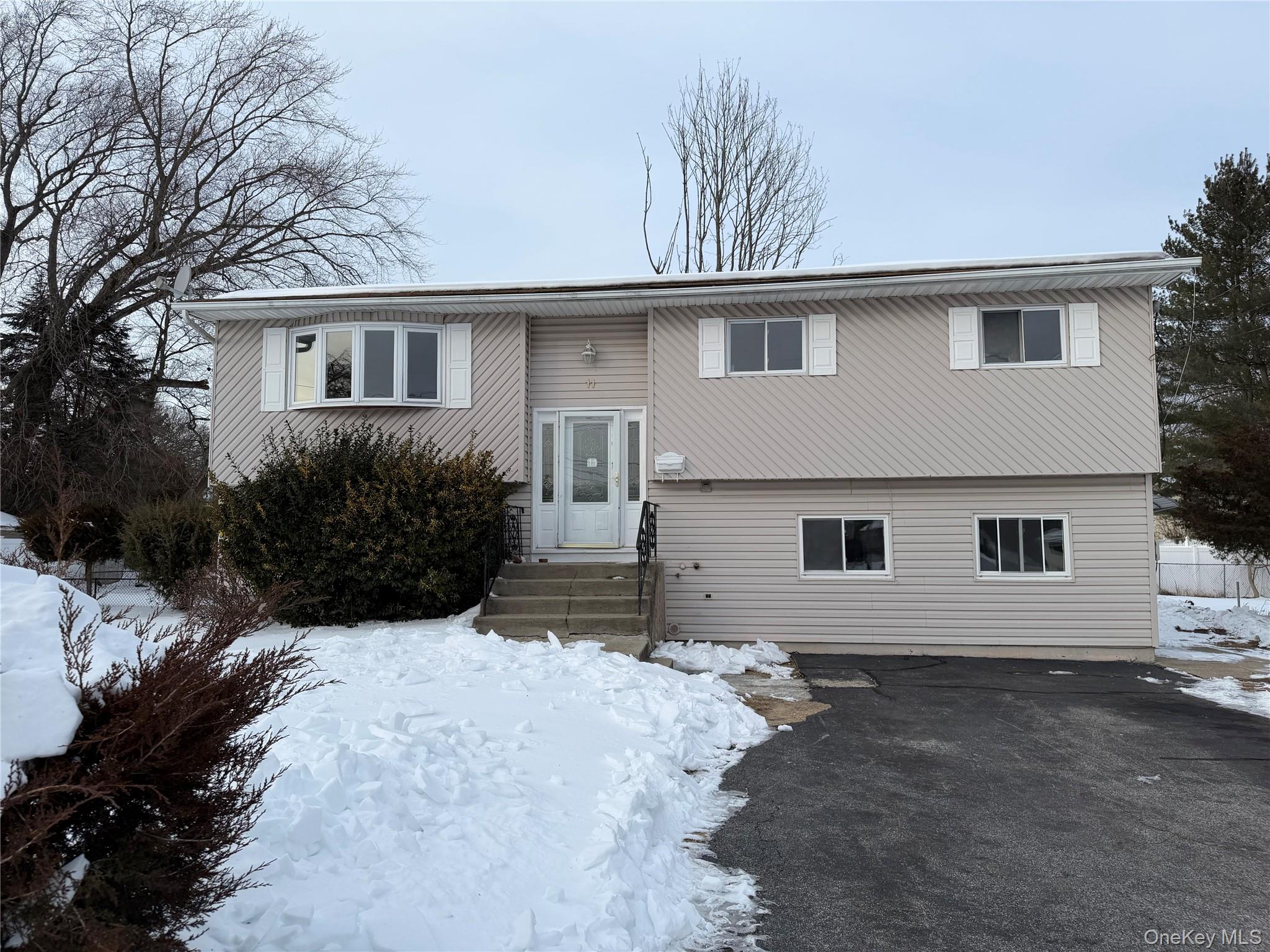 #2 photo, 11 Mel Court, Bay Shore , NY 11706