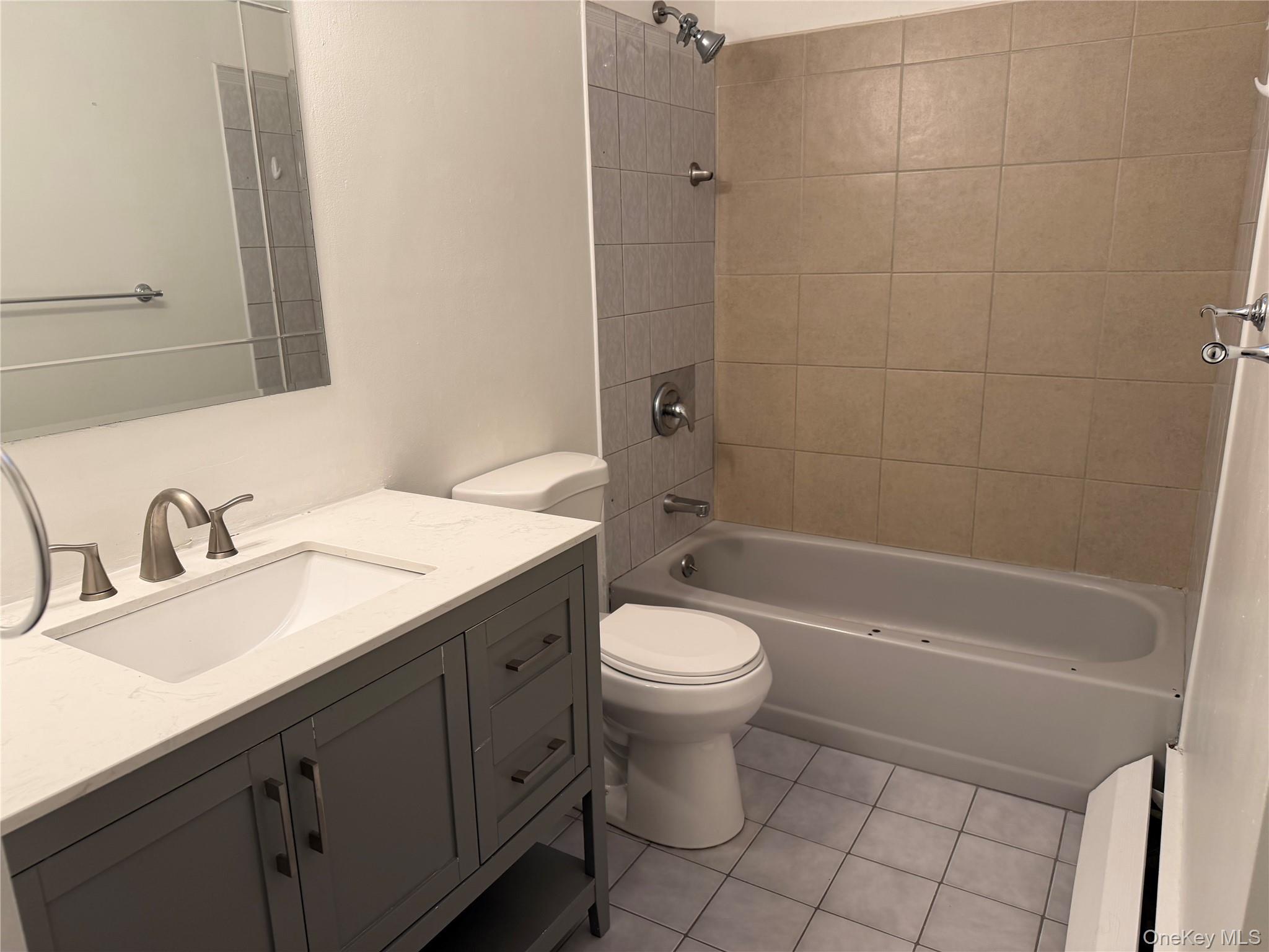 #8 photo, 11 Mel Court, Bay Shore , NY 11706