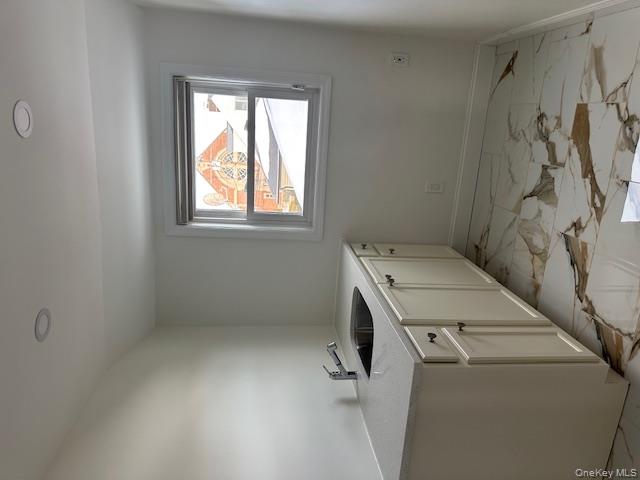 #11 photo, 106 Bregman Avenue, New Hyde Park , NY 11040