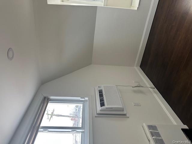 #13 photo, 106 Bregman Avenue, New Hyde Park , NY 11040