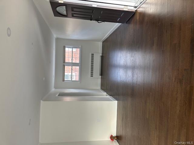 #3 photo, 106 Bregman Avenue, New Hyde Park , NY 11040