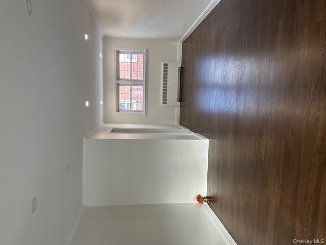 #4 photo, 106 Bregman Avenue, New Hyde Park , NY 11040