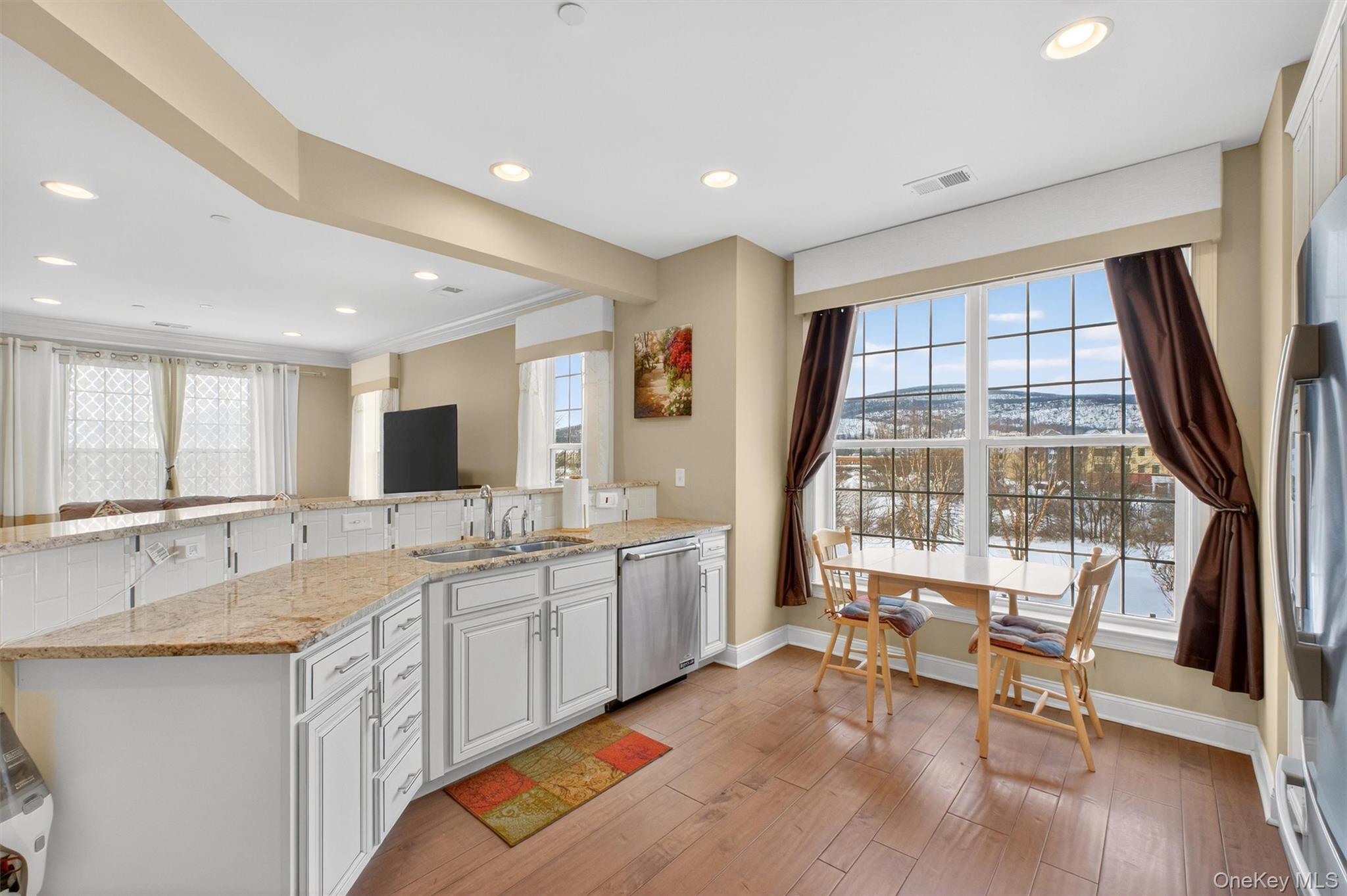 #16 photo, 734 Regency Drive, Fishkill , NY 12524