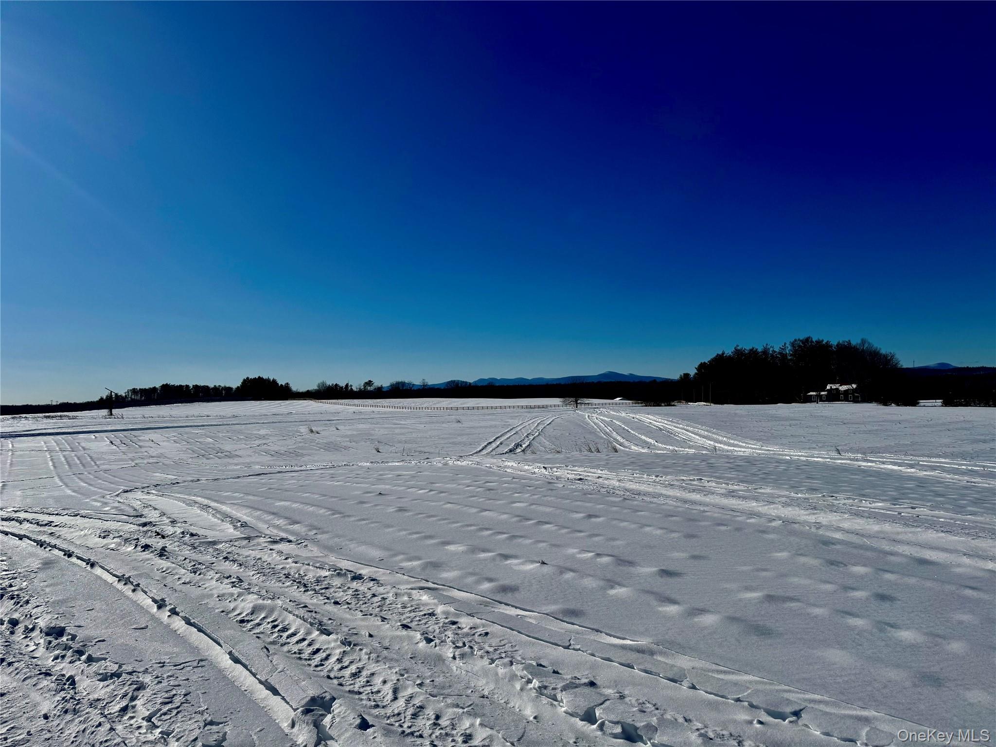 #7 photo, Us 9, Hudson , NY 12541