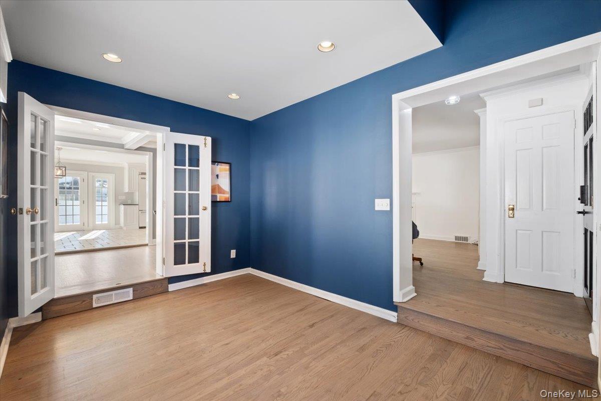 #15 photo, 66 Middle Road, Eastchester , NY 10709