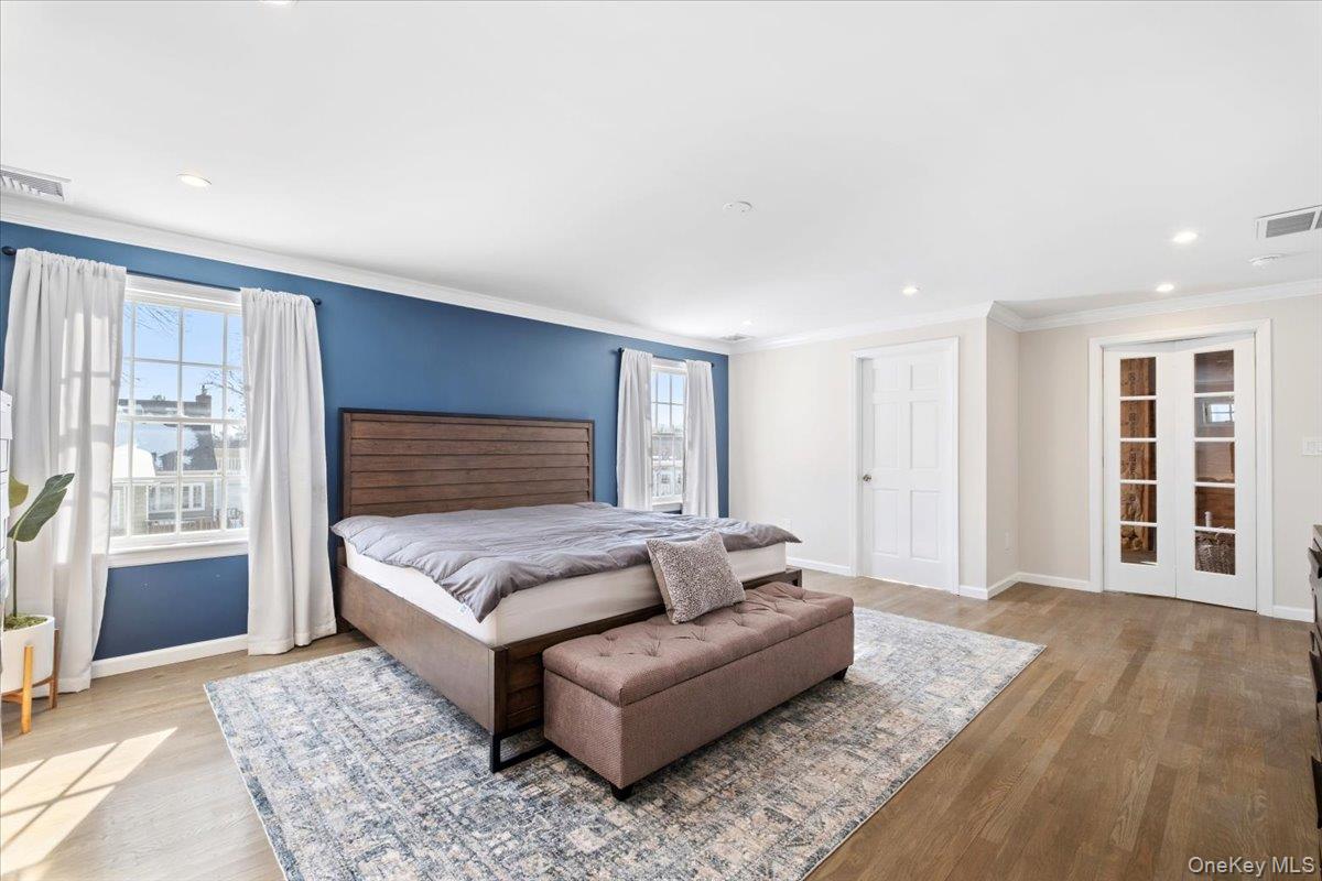 #19 photo, 66 Middle Road, Eastchester , NY 10709