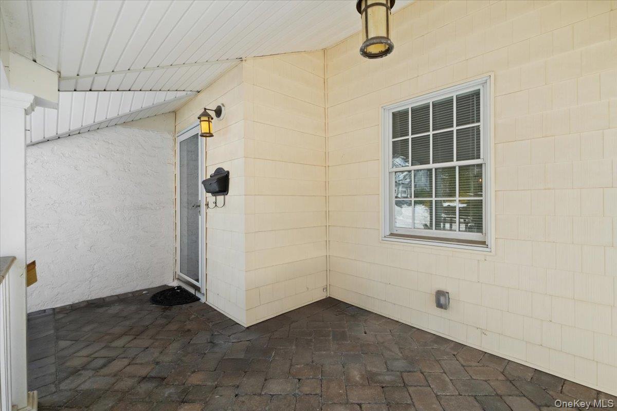 #3 photo, 66 Middle Road, Eastchester , NY 10709