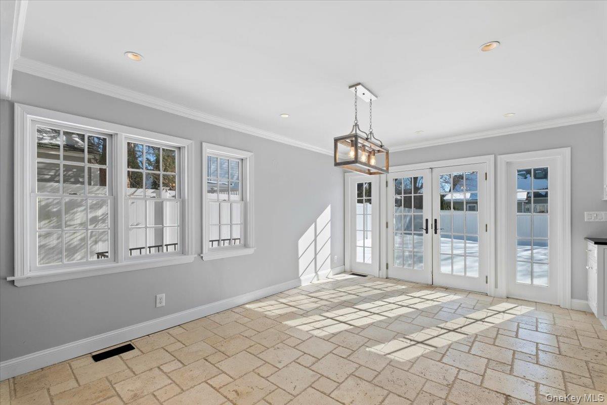 #9 photo, 66 Middle Road, Eastchester , NY 10709