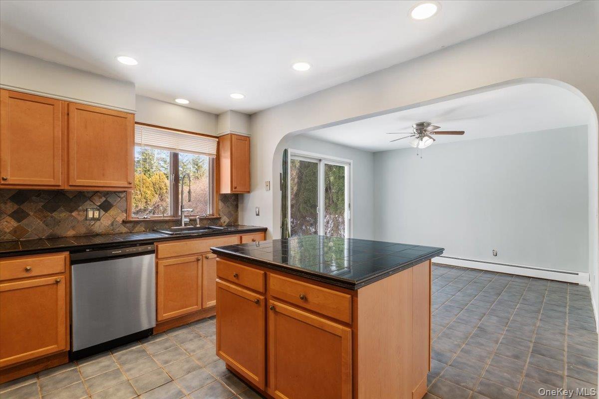 #11 photo, 206 Emerson Avenue, Hartsdale , NY 10530