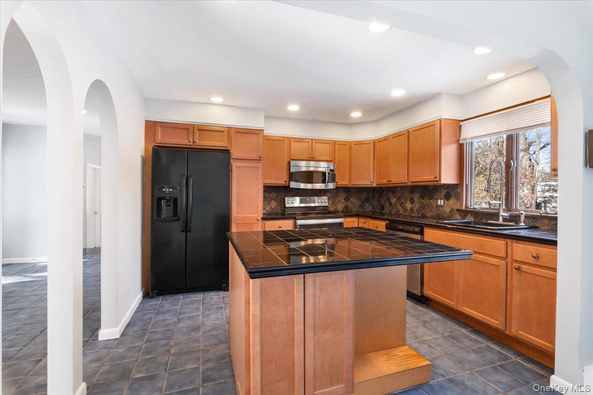 #12 photo, 206 Emerson Avenue, Hartsdale , NY 10530