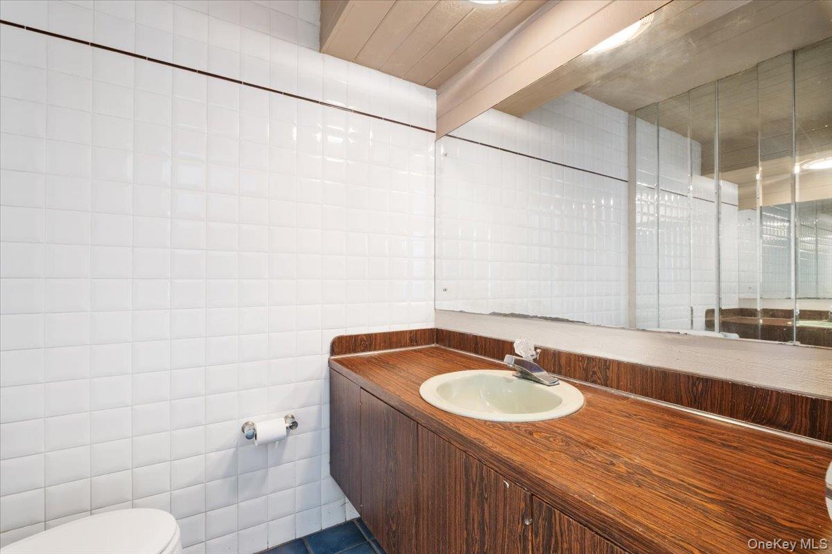 #15 photo, 206 Emerson Avenue, Hartsdale , NY 10530