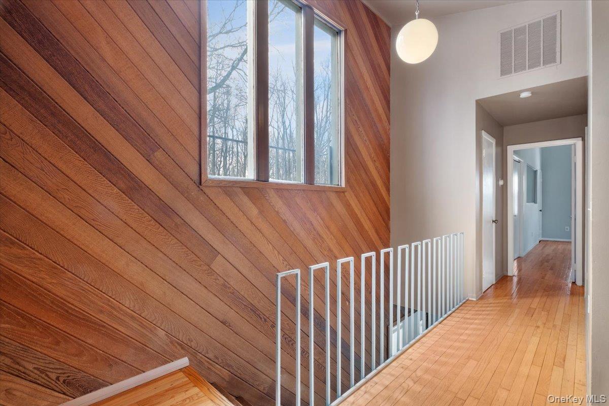 #16 photo, 206 Emerson Avenue, Hartsdale , NY 10530