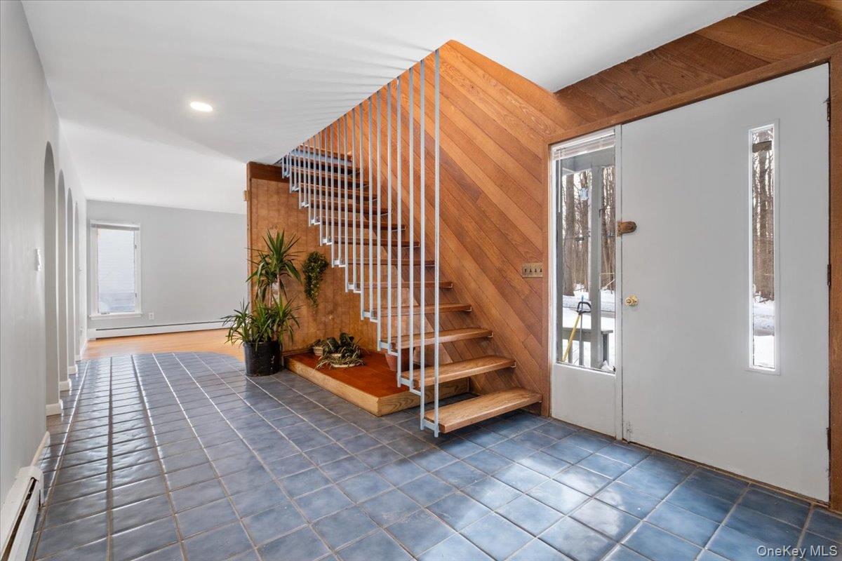 #3 photo, 206 Emerson Avenue, Hartsdale , NY 10530