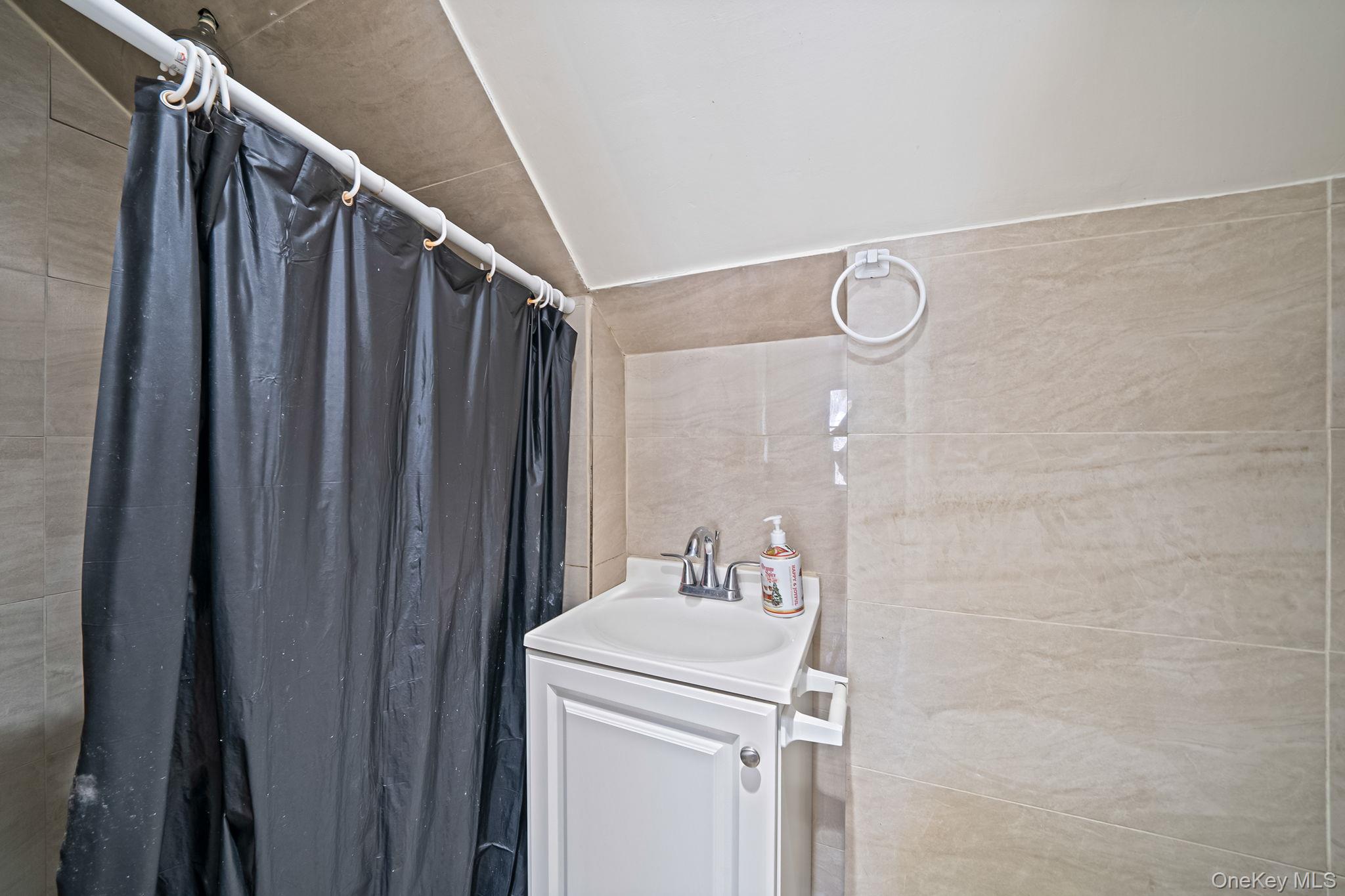 #17 photo, 44 Nassau Parkway, Hempstead , NY 11550