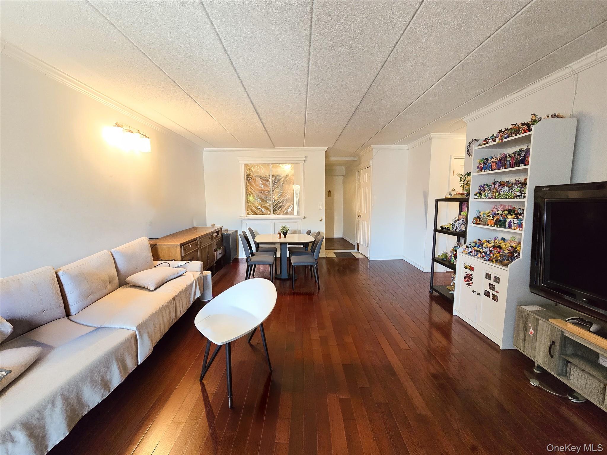 #9 photo, 38-08 147 Street, Flushing , NY 11354