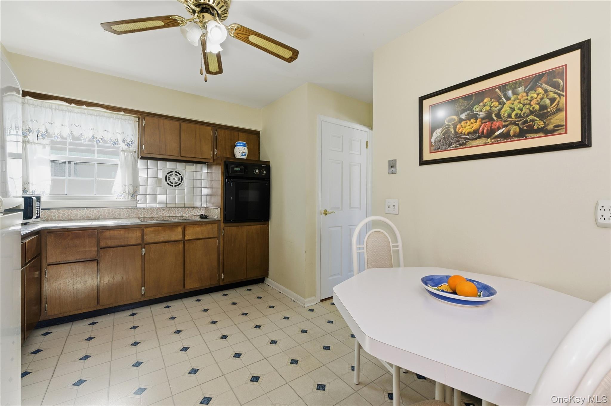 #8 photo, 633 Evelyn Avenue, East Meadow , NY 11554