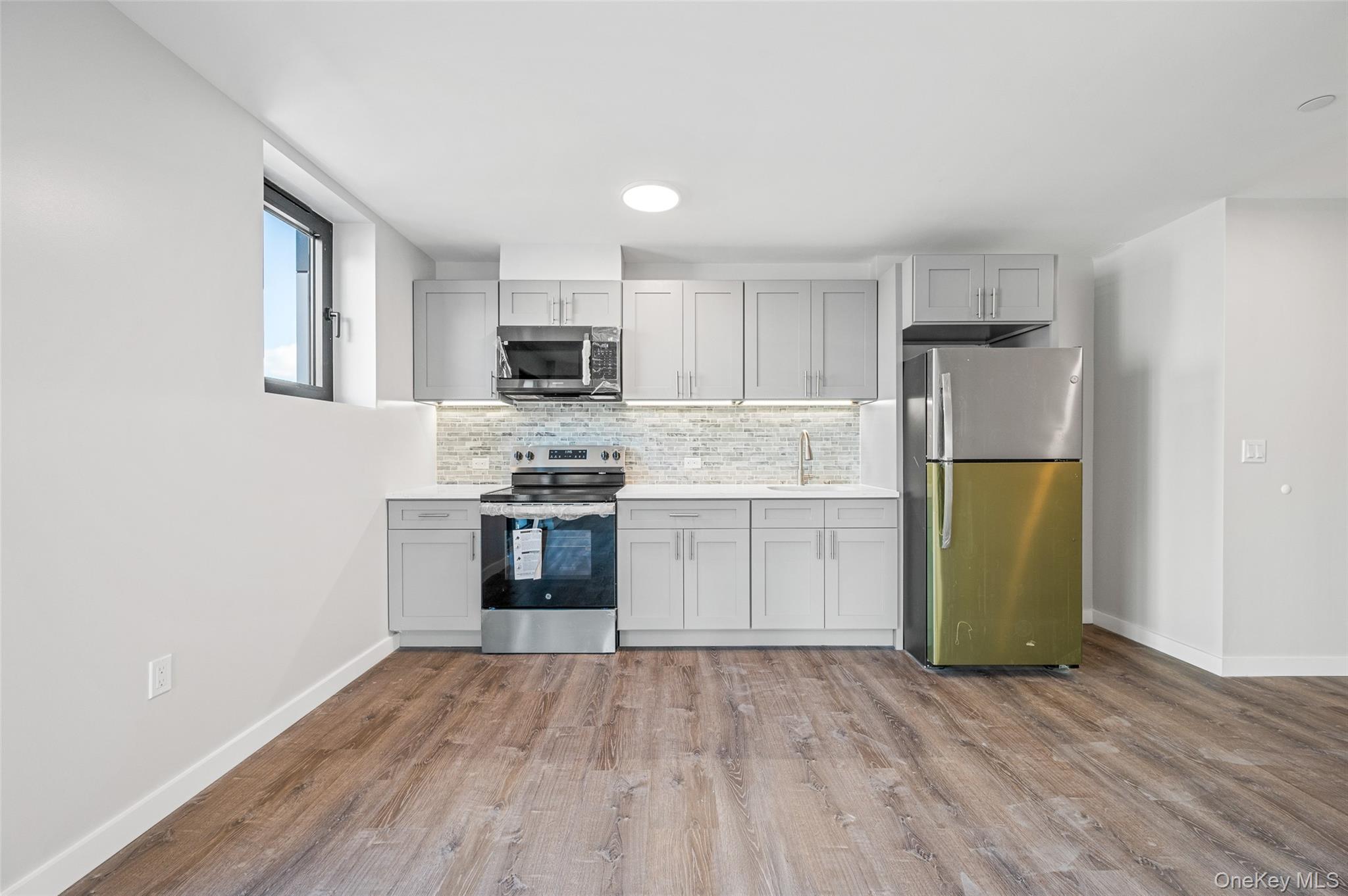 #3 photo, 43-34 53rd Street, Woodside , NY 11377