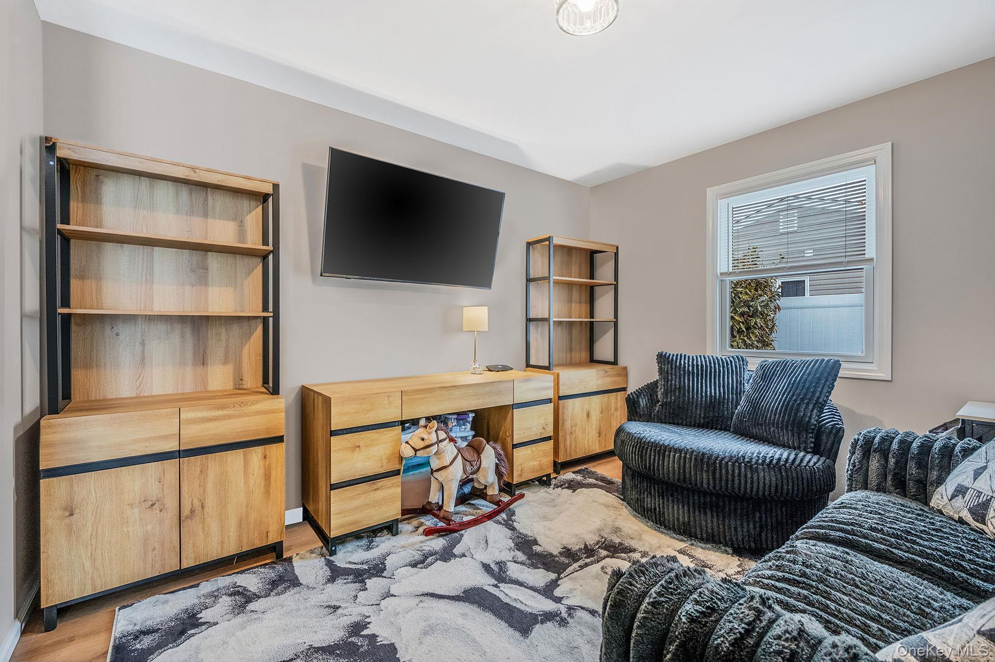 #11 photo, 33 Loughlin Drive, Shirley , NY 11967