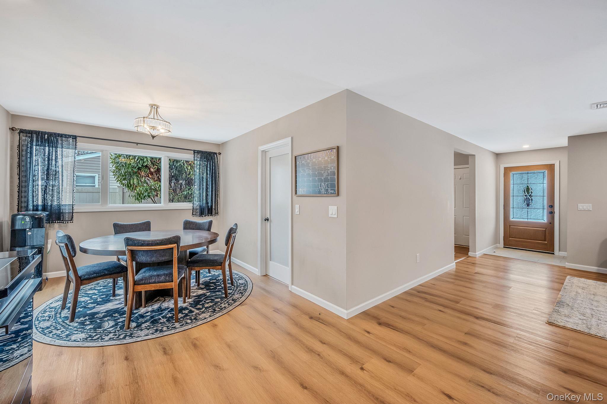 #16 photo, 33 Loughlin Drive, Shirley , NY 11967