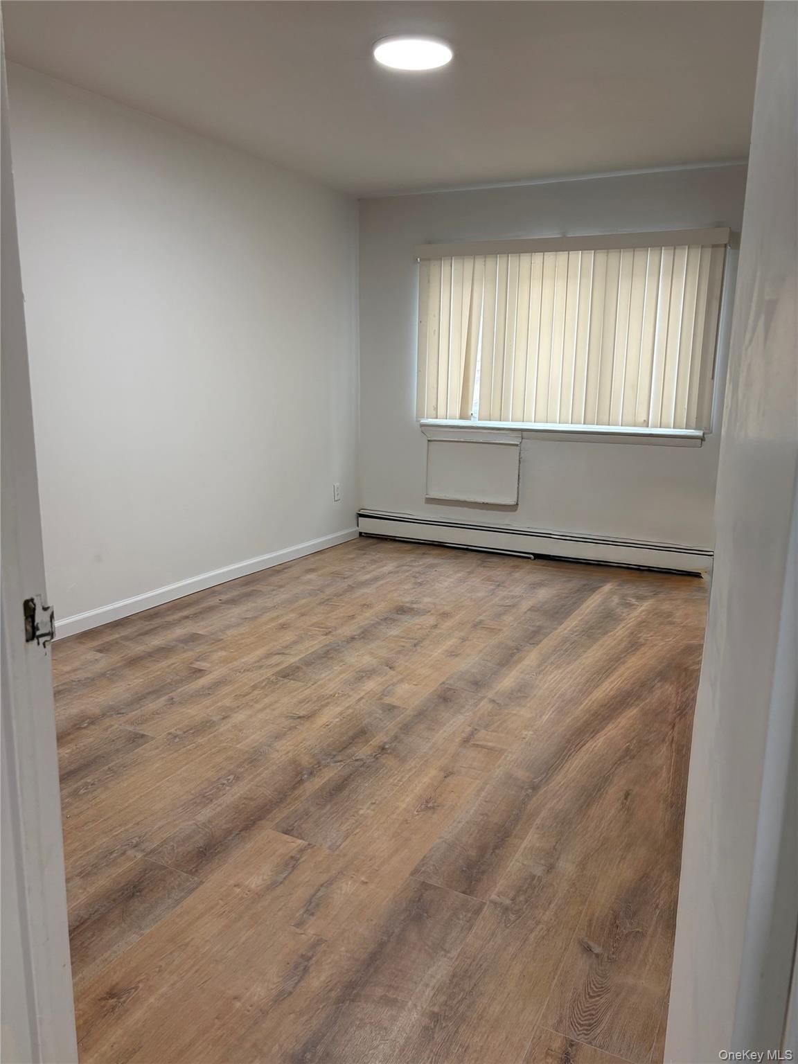 #3 photo, 214-02 Hillside Avenue, 뉴욕퀸즈 Queens Village , NY 11427