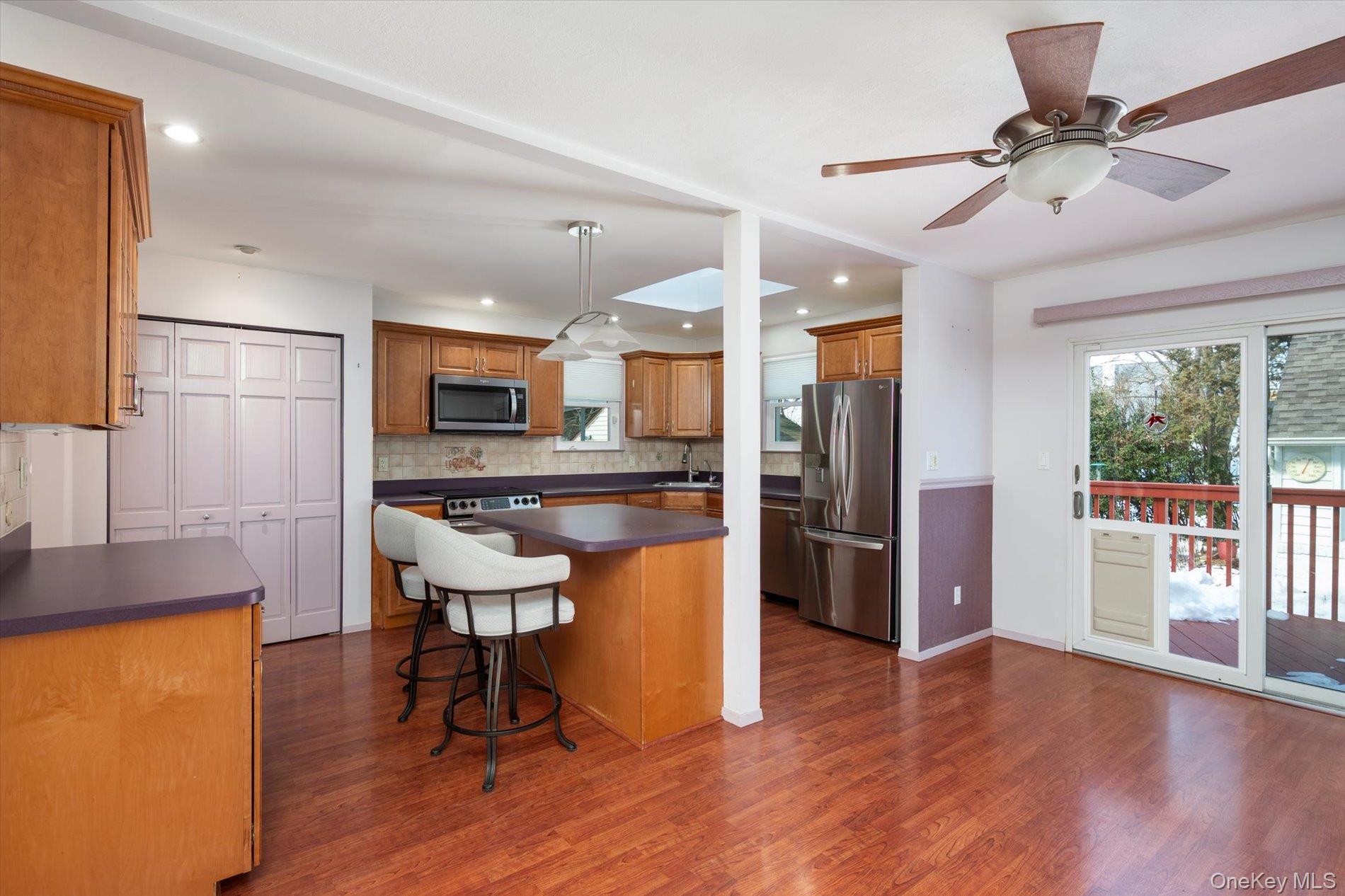 #12 photo, 1741 Bushwick Avenue, Merrick , NY 11566