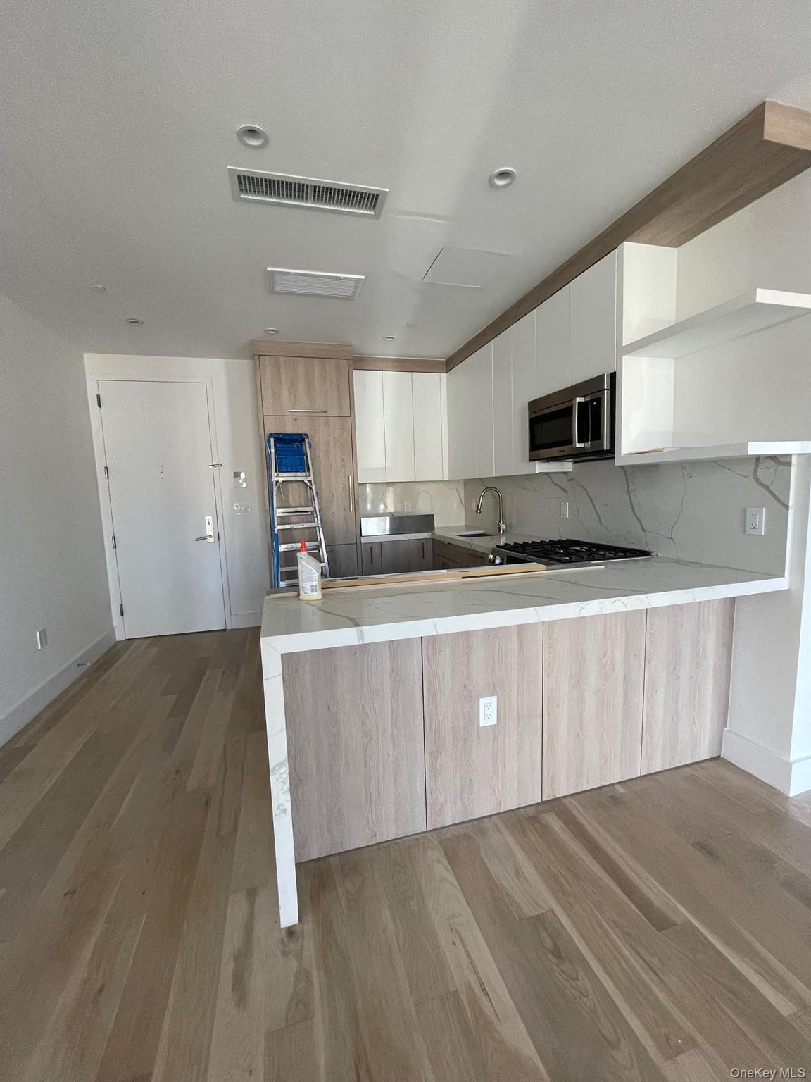 #11 photo, 19-14 21st Road, Astoria , NY 11106