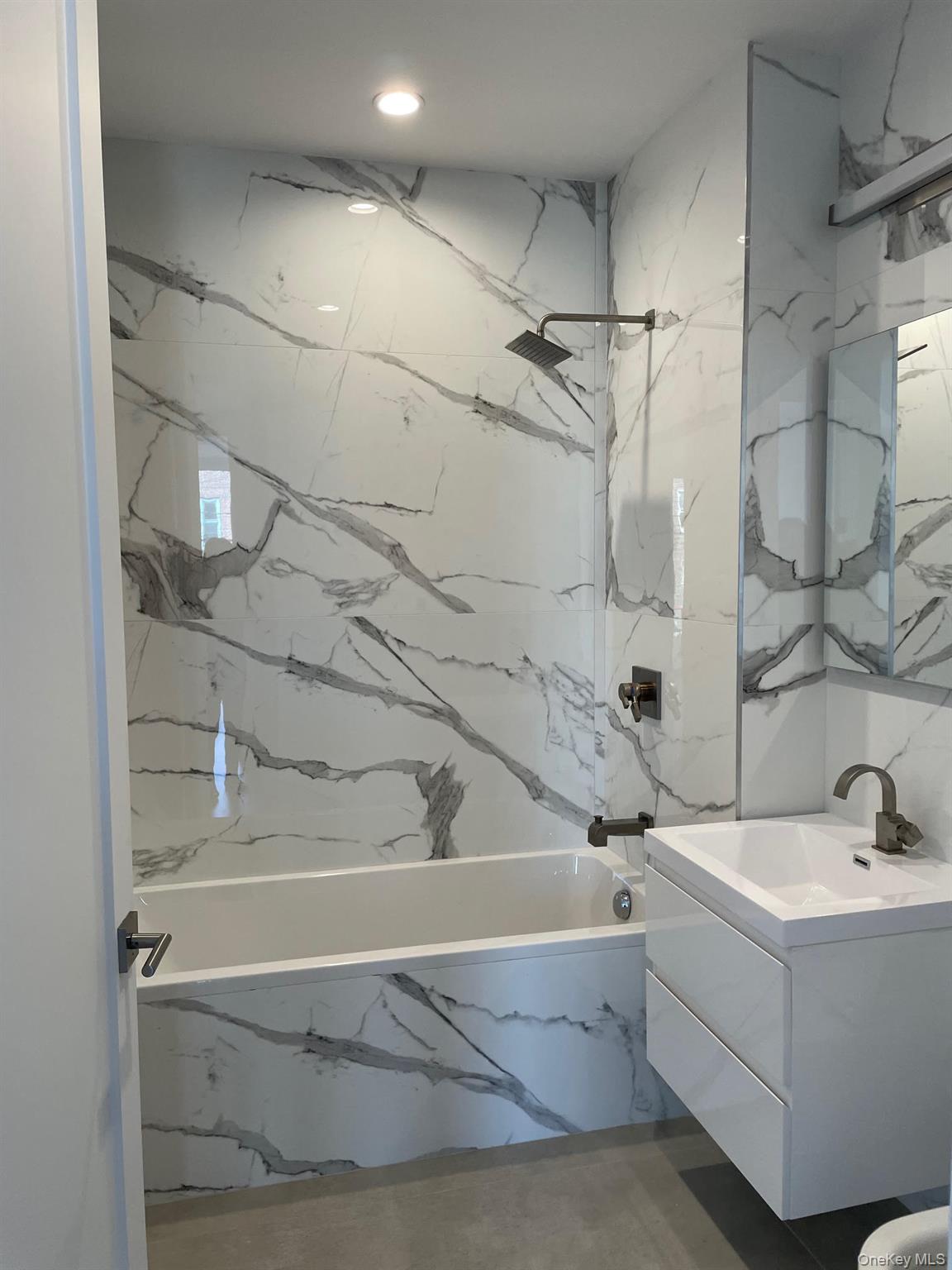 #14 photo, 19-14 21st Road, Astoria , NY 11106