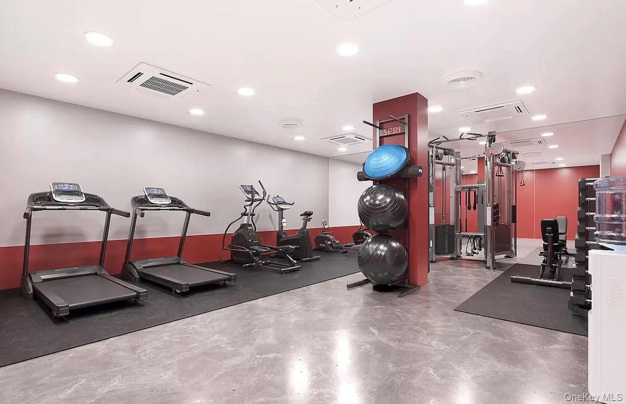 #16 photo, 19-14 21st Road, Astoria , NY 11106