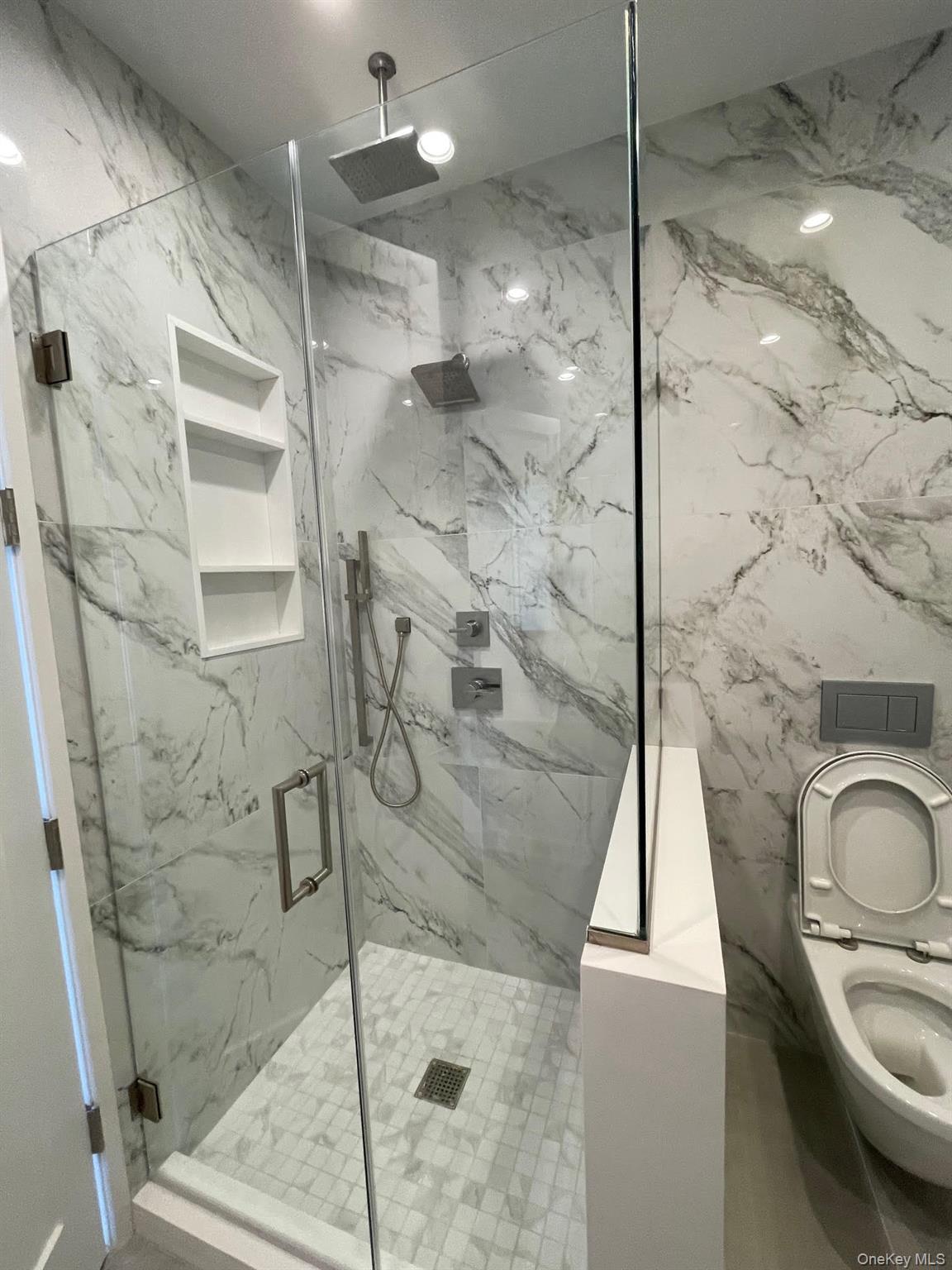 #5 photo, 19-14 21st Road, Astoria , NY 11106