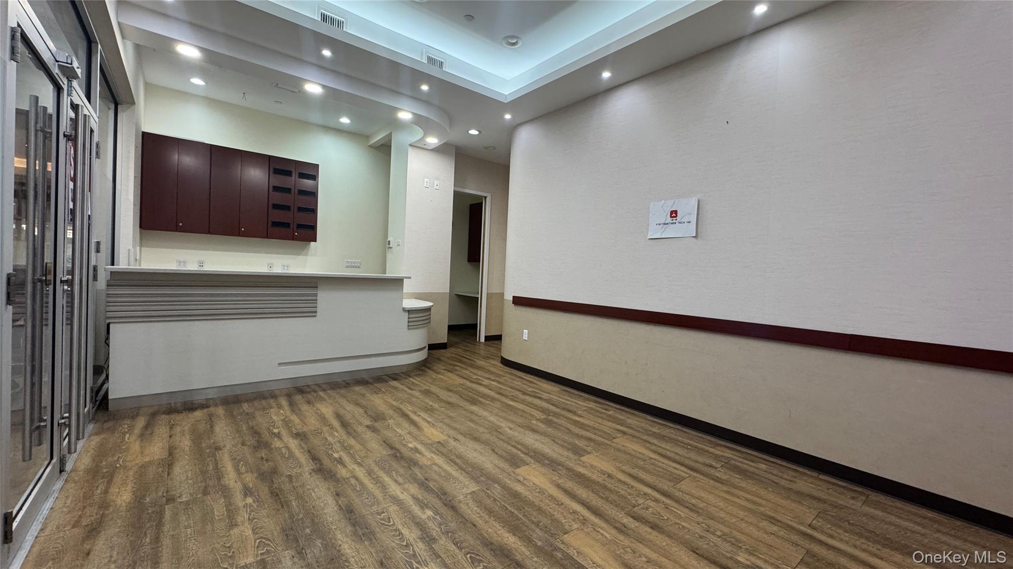 #3 photo, 131-07 40th Street, كوينز Flushing , NY 11354