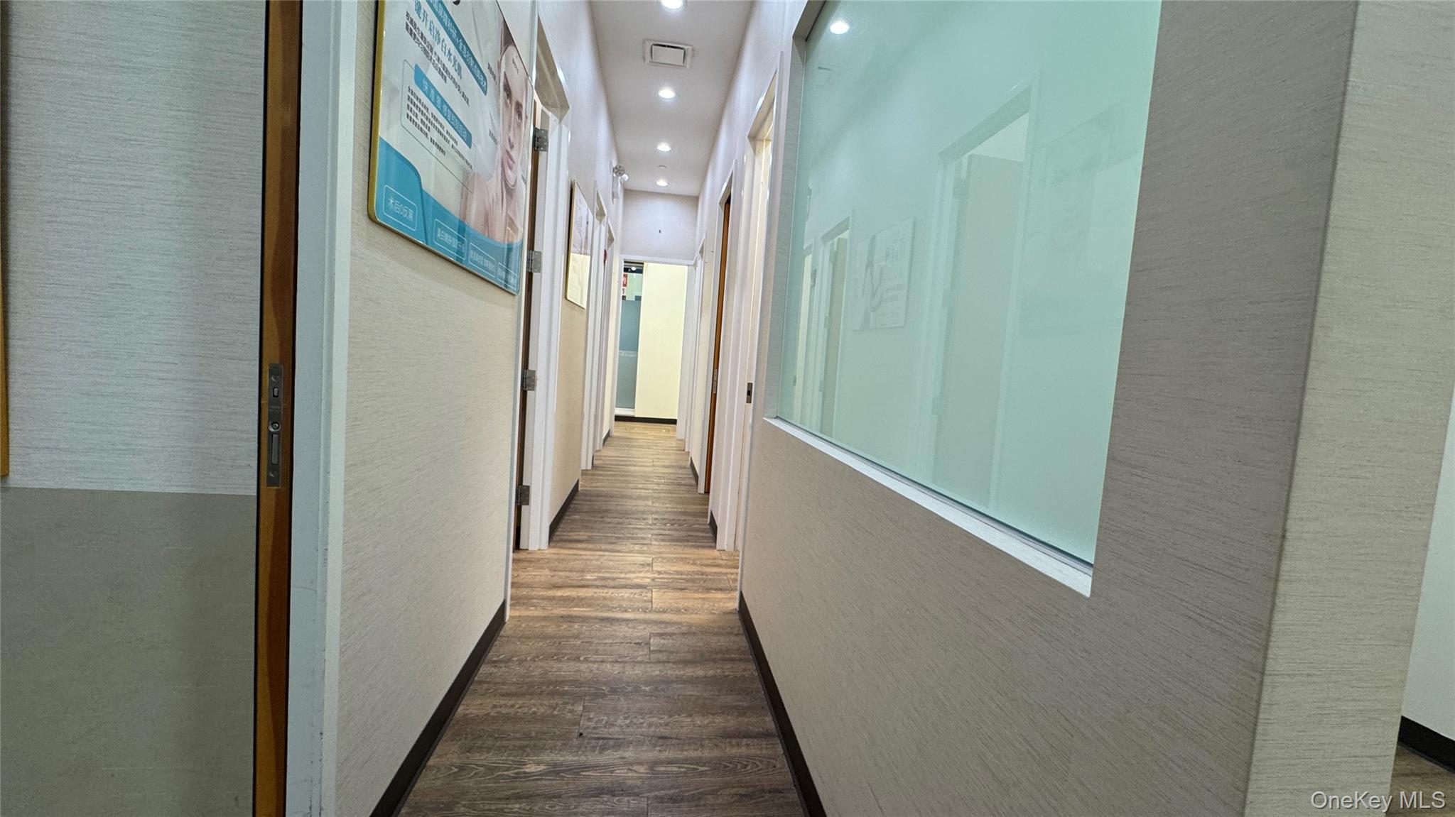 #5 photo, 131-07 40th Street, كوينز Flushing , NY 11354