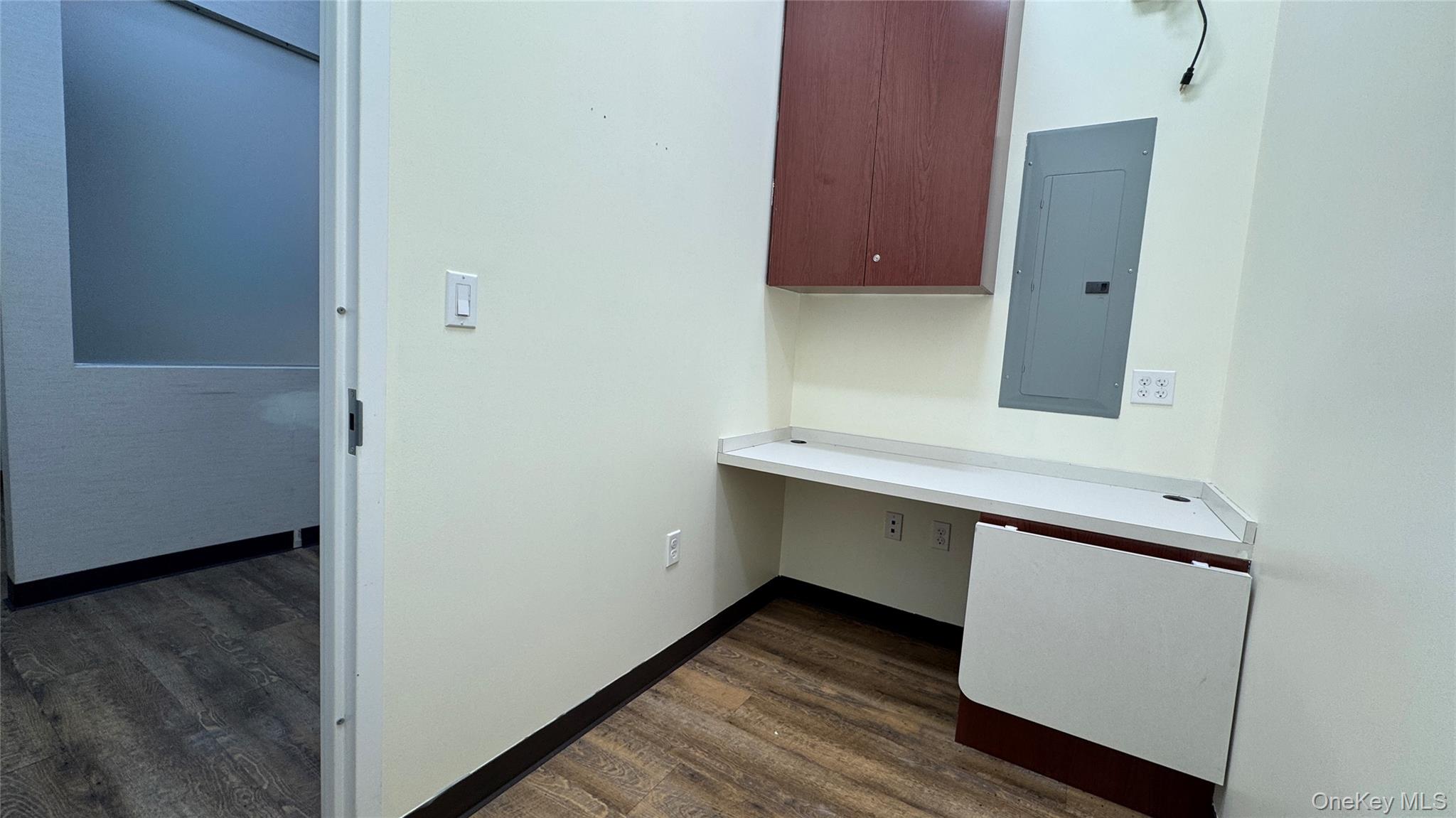 #6 photo, 131-07 40th Street, كوينز Flushing , NY 11354