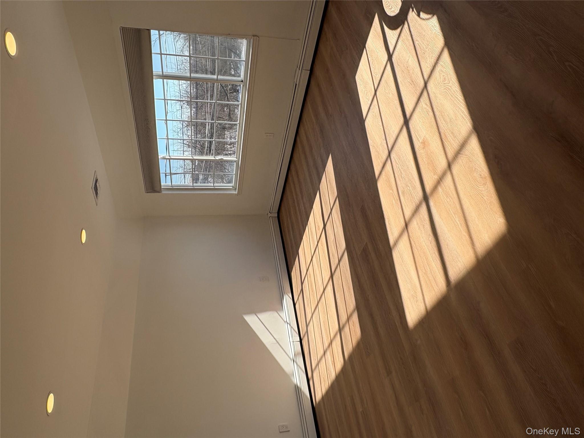 #1 photo, 17 W 20th Road, Broad Channel , NY 11693