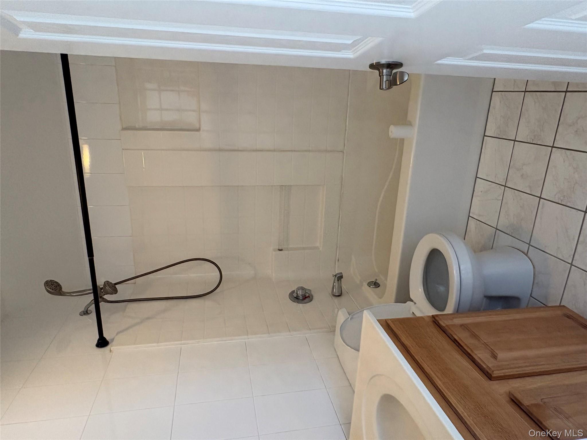 #4 photo, 17 W 20th Road, Broad Channel , NY 11693