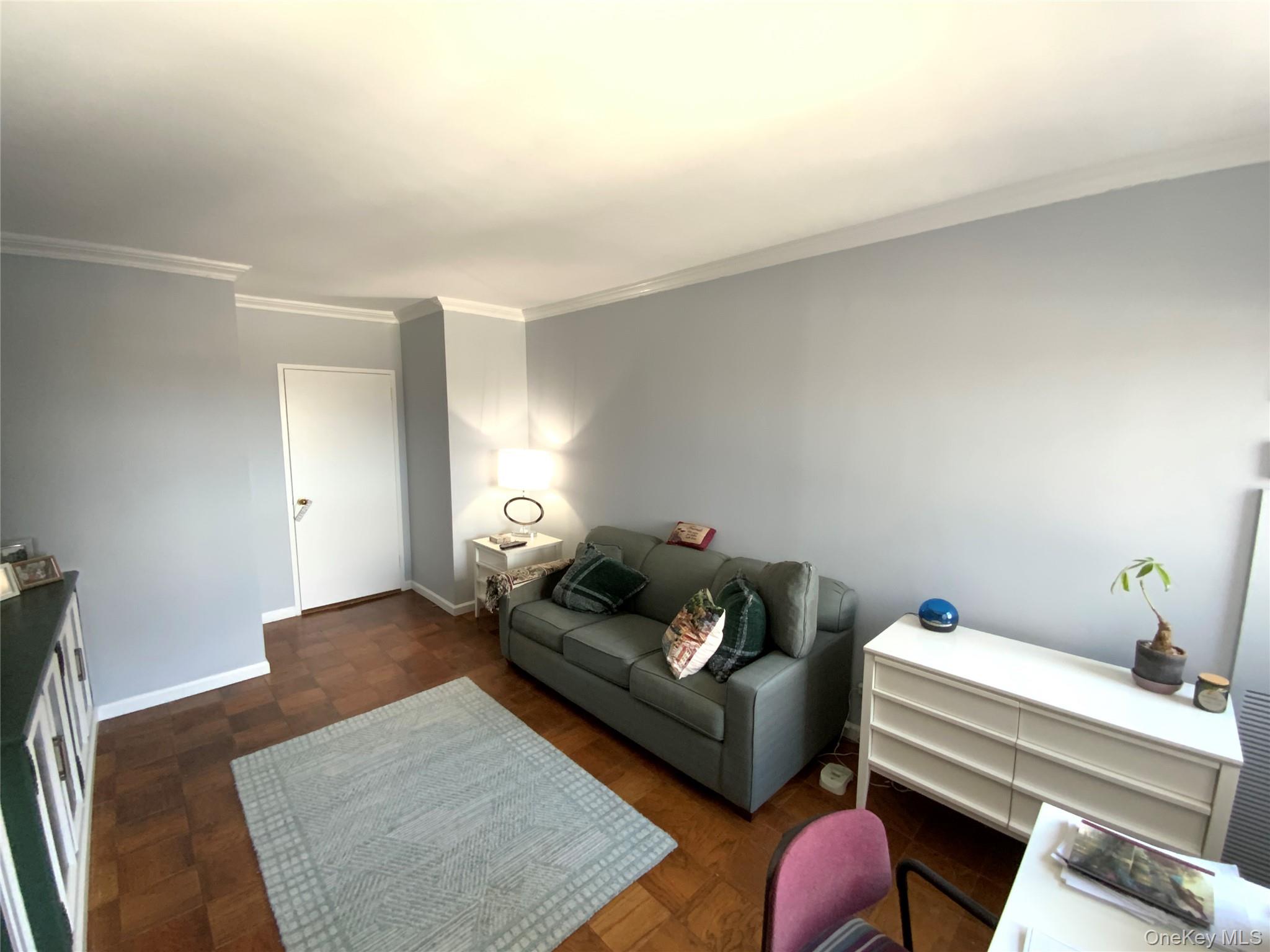 #17 photo, 27110 Grand Central Parkway, Floral Park , NY 11005