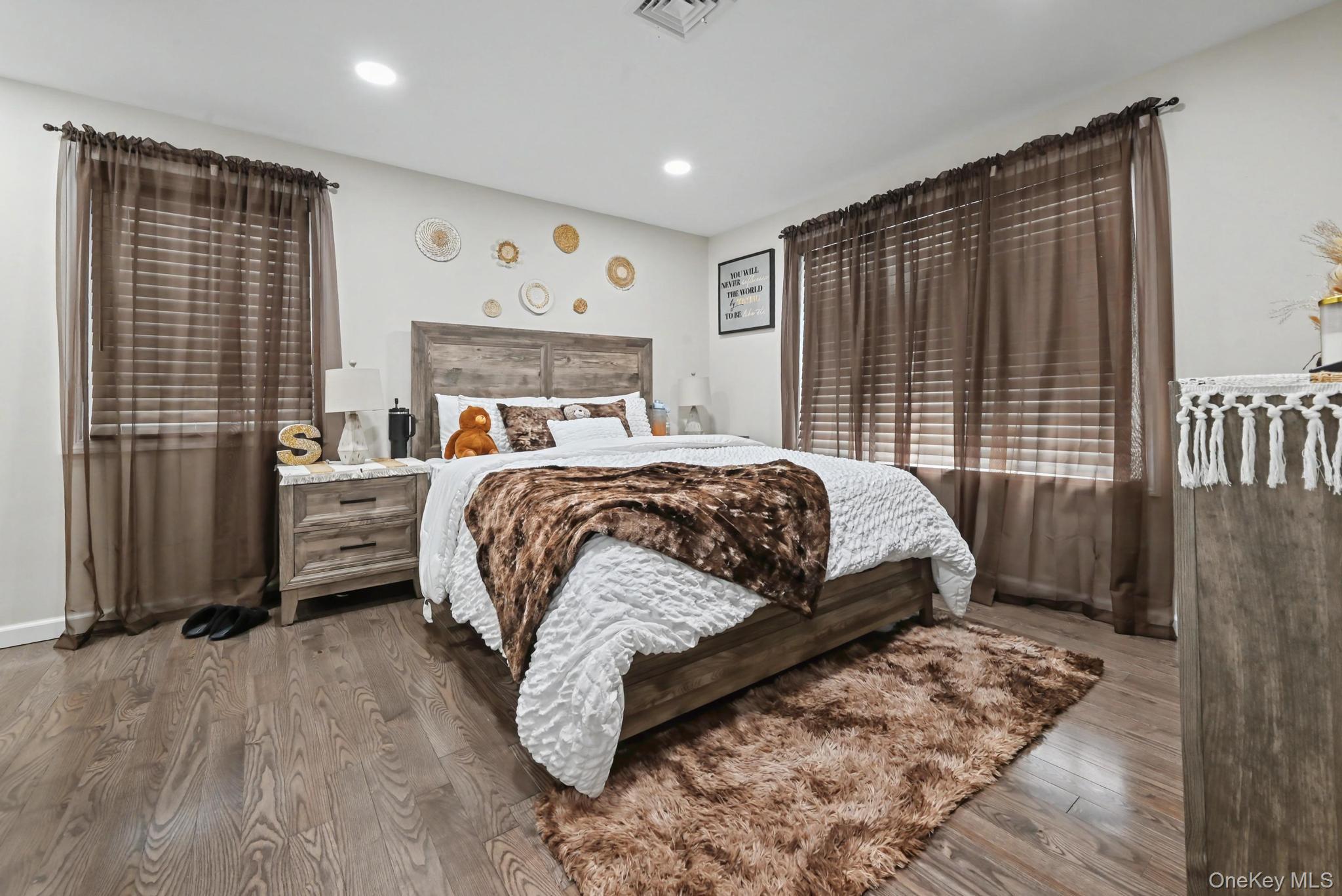 #20 photo, 99 Kuhl Avenue, Hicksville , NY 11801