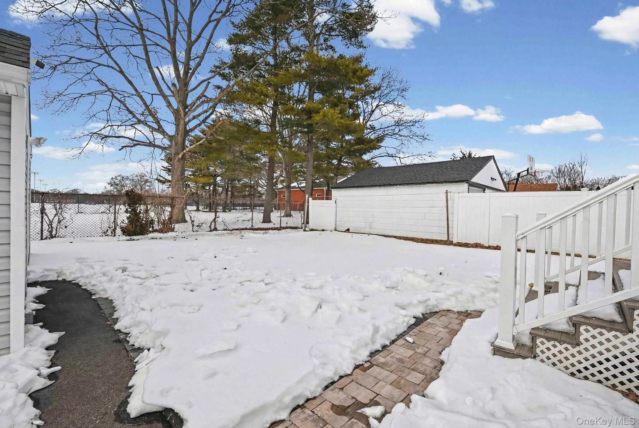 #5 photo, 99 Kuhl Avenue, Hicksville , NY 11801