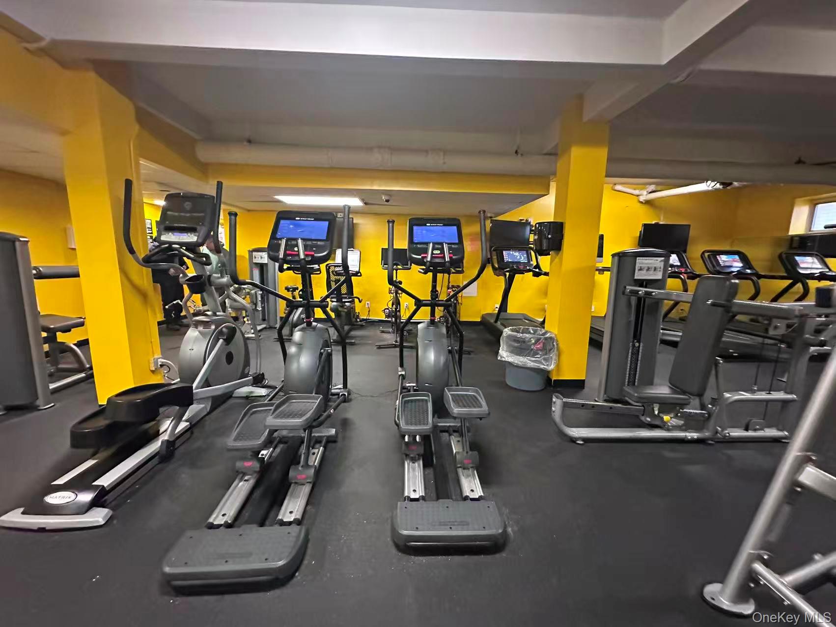 #12 photo, 2704 Parsons Boulevard, Flushing , NY 11354