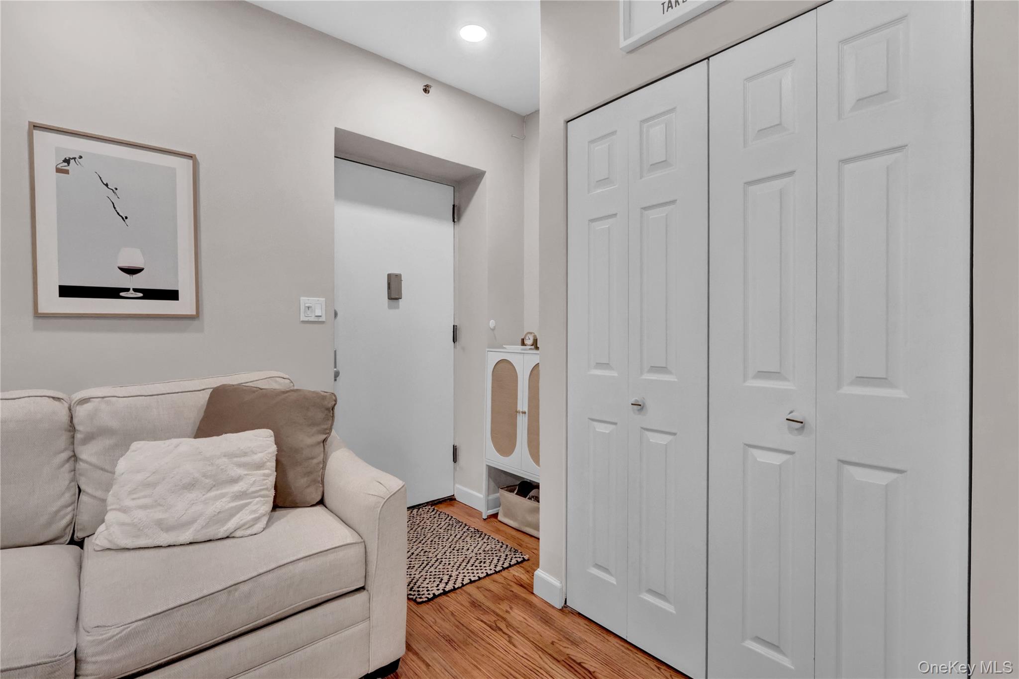 #5 photo, 25 W Broadway, Long Beach , NY 11561