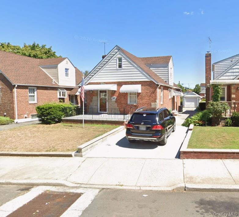 #1 photo, 8311 Little Neck Parkway, 뉴욕퀸즈 Glen Oaks , NY 11004