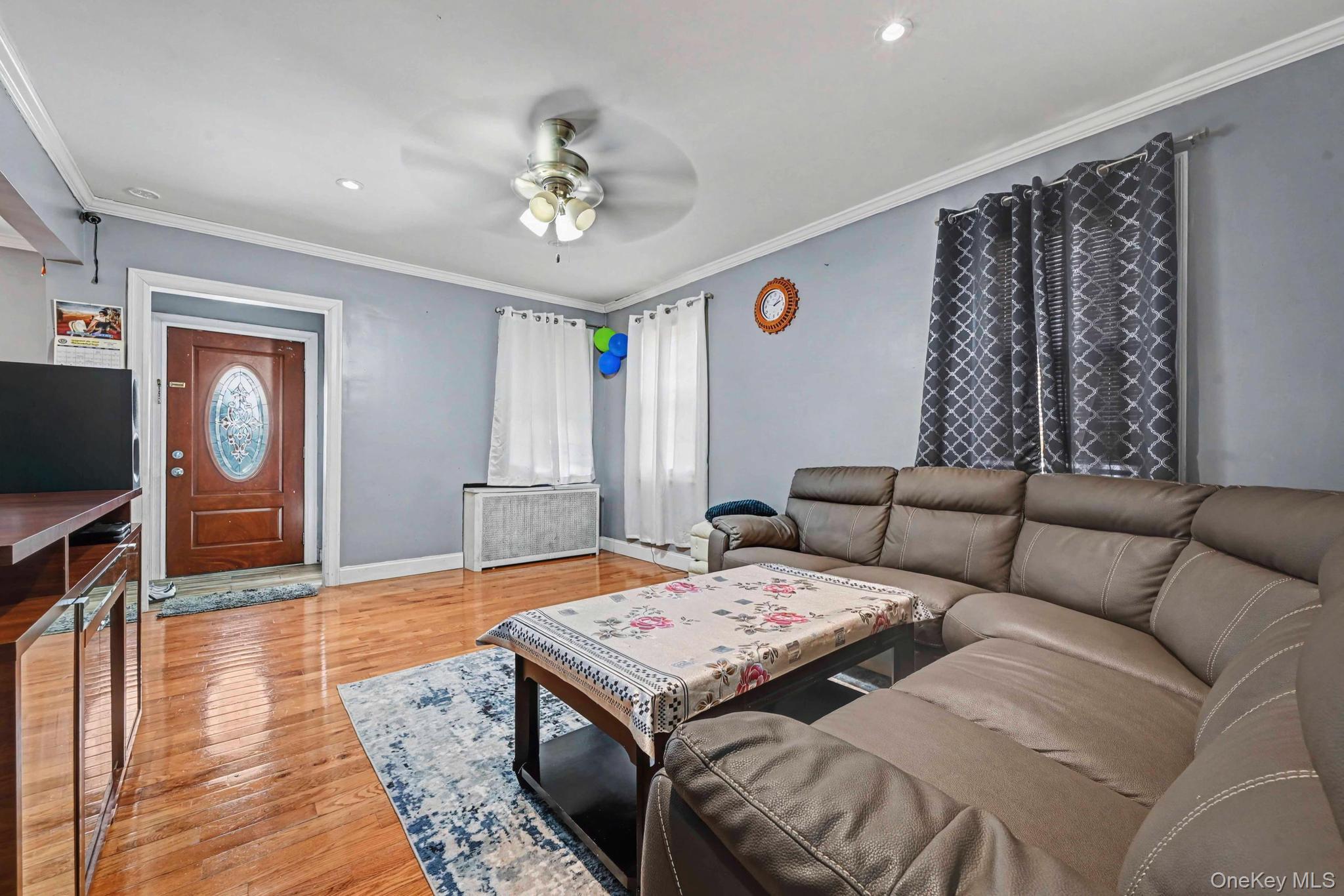 #5 photo, 8311 Little Neck Parkway, Glen Oaks , NY 11004