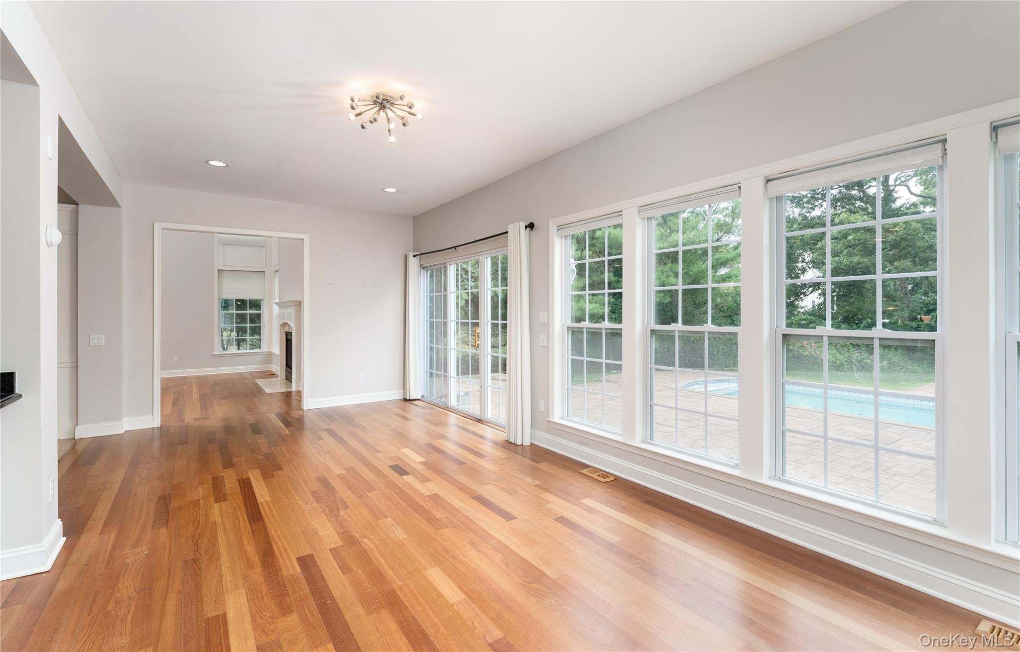 #20 photo, 48 Avolet Court, Mount Sinai , NY 11766