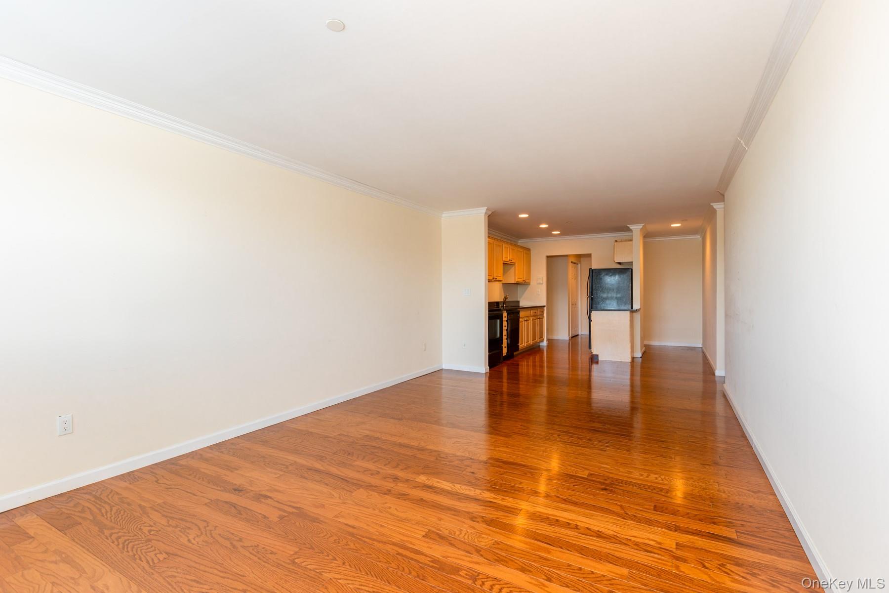 #5 photo, 55 Clinton Avenue, Rockville Centre , NY 11570