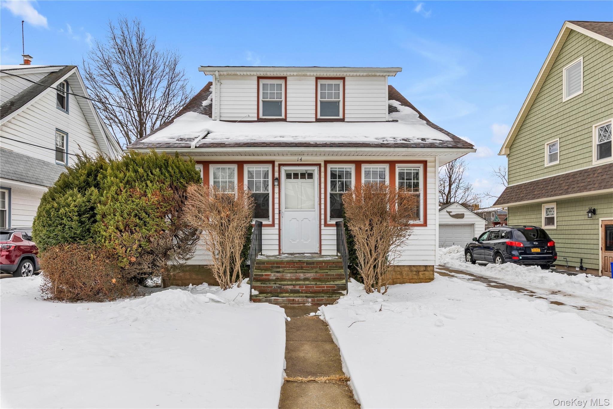 #1 photo, 14 Denton Court, Rockville Centre , NY 11570