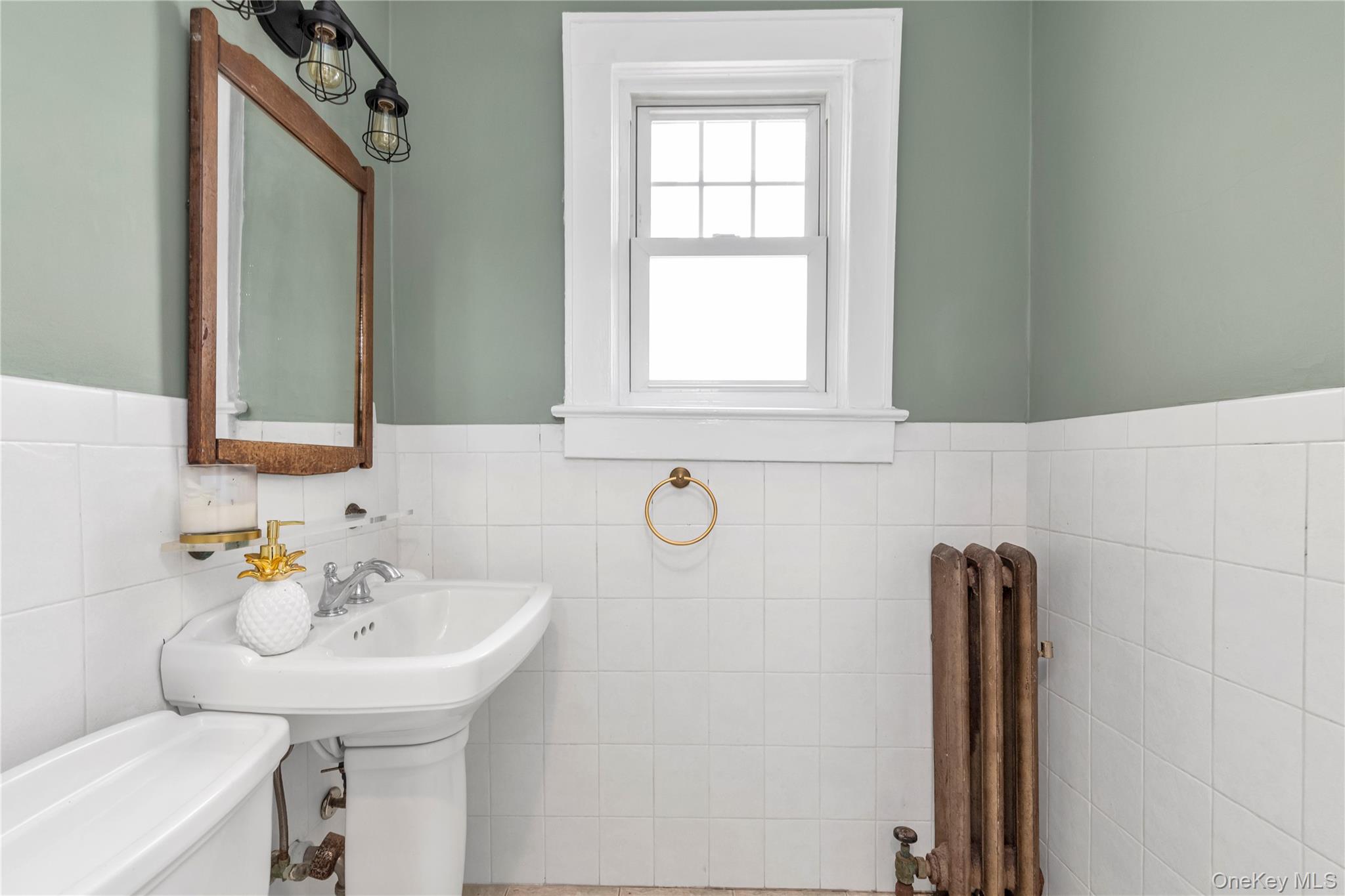 #11 photo, 14 Denton Court, Rockville Centre , NY 11570